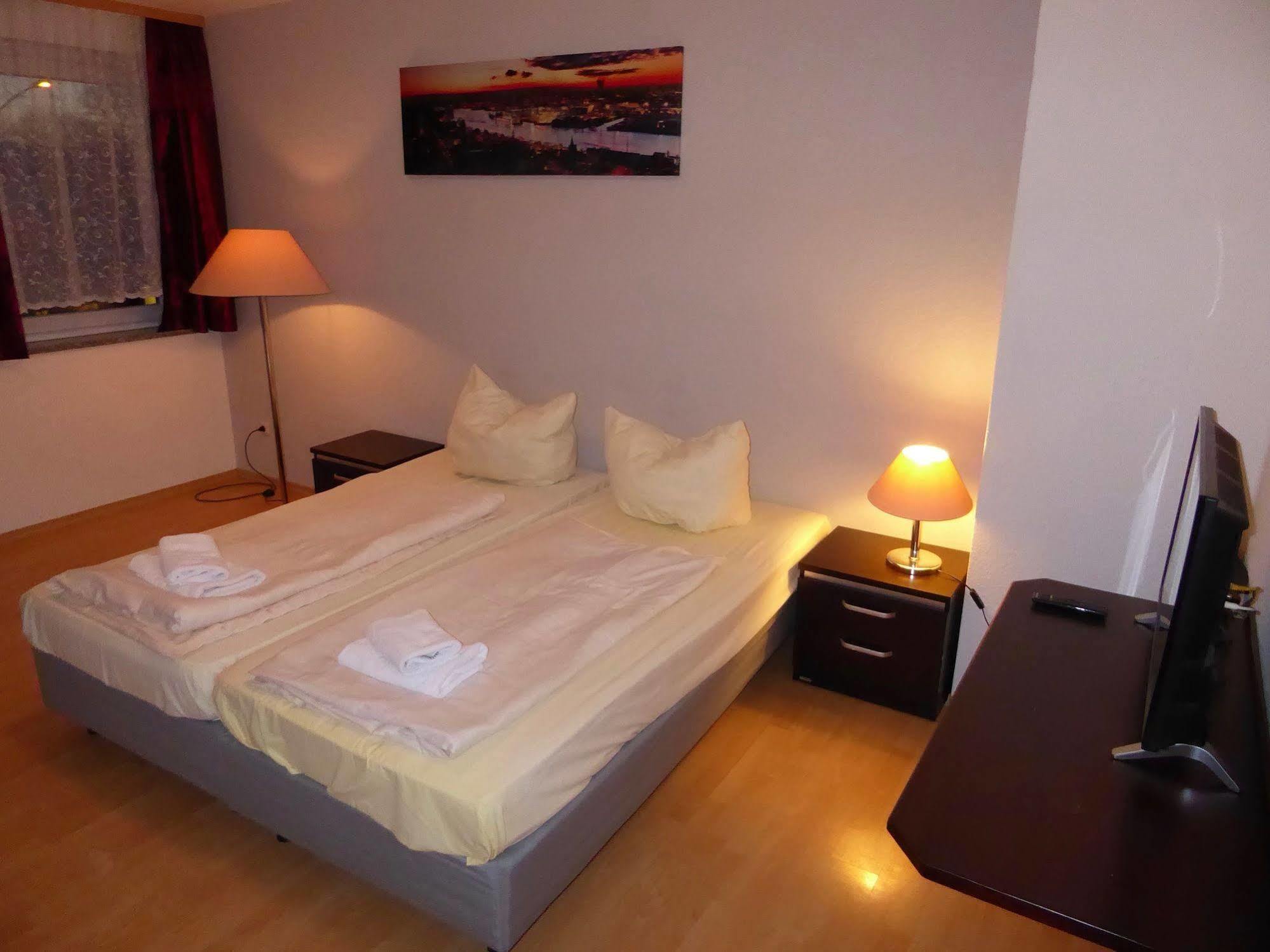 Boardinghouse Mundsburg Aparthotel Hamburg Ngoại thất bức ảnh